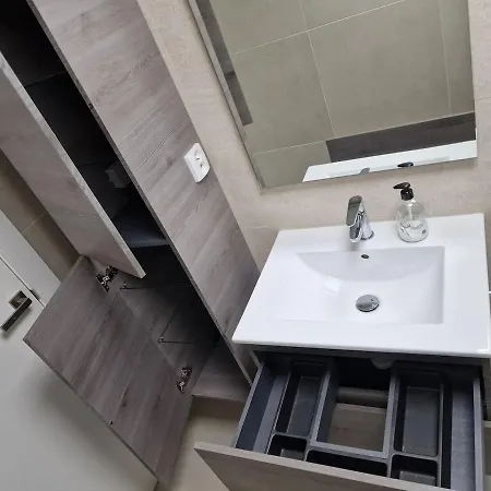 De Bamboo Villa *