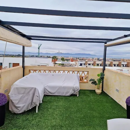 Villa De Bamboo